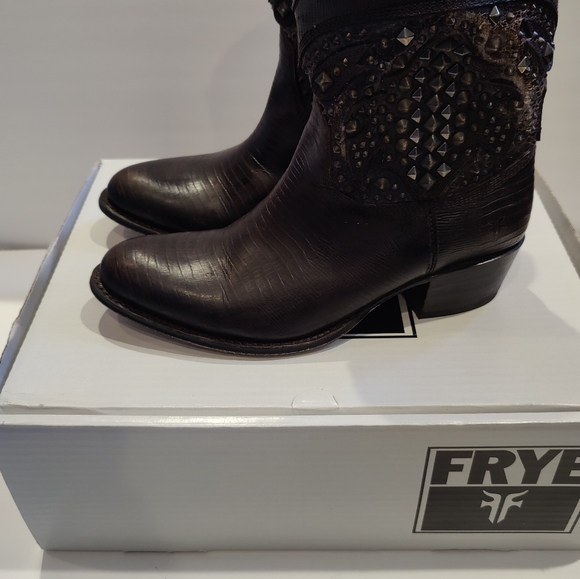 Frye Deborah Deco Short Boots Dark Brown - Picture 3 of 12